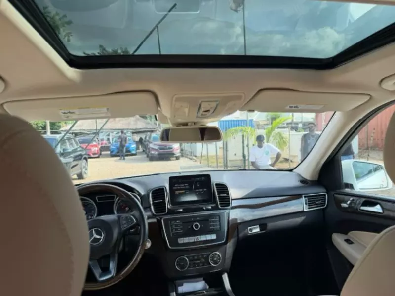 Mercedes-Benz GLE 350   - 2015