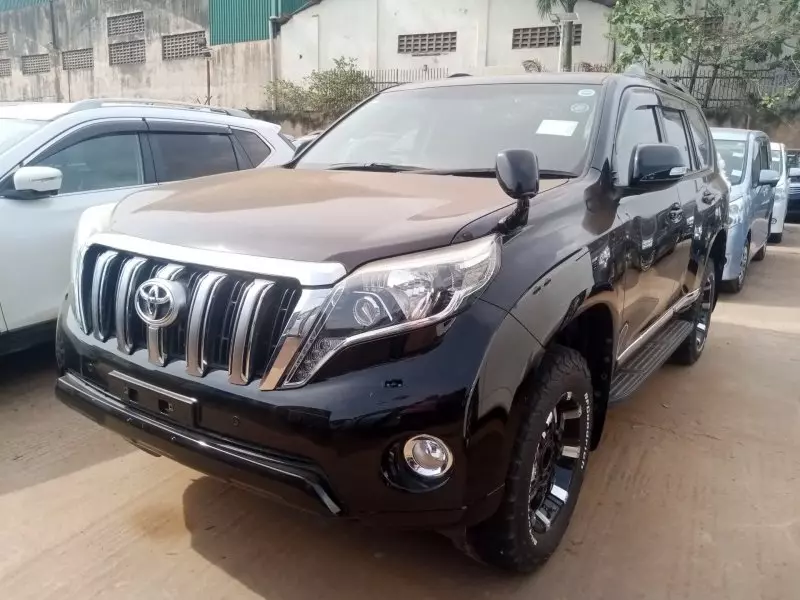Toyota Landcruiser Prado   - 2016