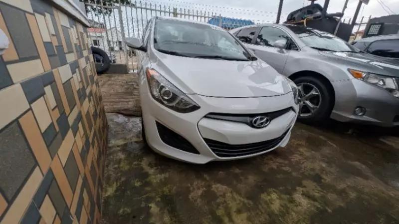 Hyundai Elantra GT - 2014
