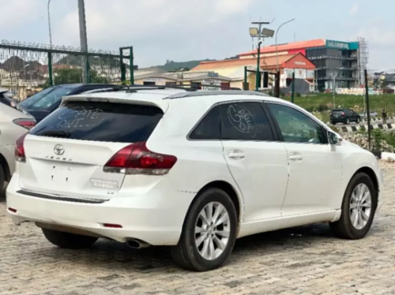 TOYOTA Venza   - 2013