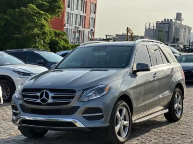 Mercedes-Benz GLE 350   - 2016