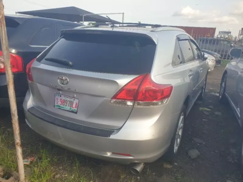 Toyota Venza   - 2009