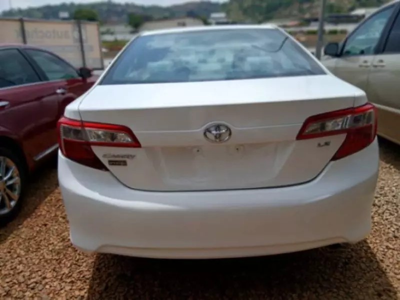 Toyota camry   - 2012