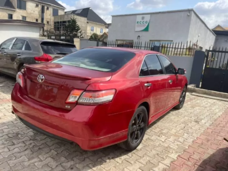 Toyota Camry   - 2008