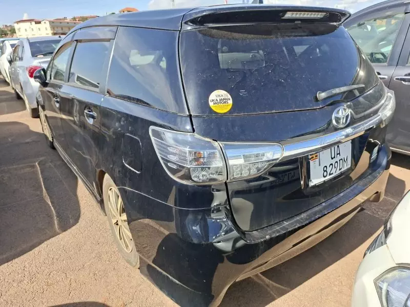 Toyota Wish   - 2012