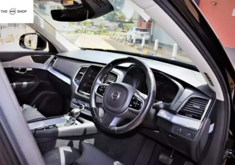 Volvo XC90   - 2018