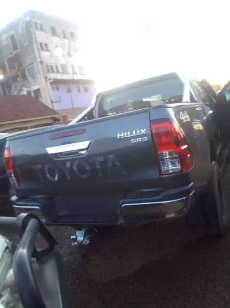 TOYOTA Hilux   - 2017