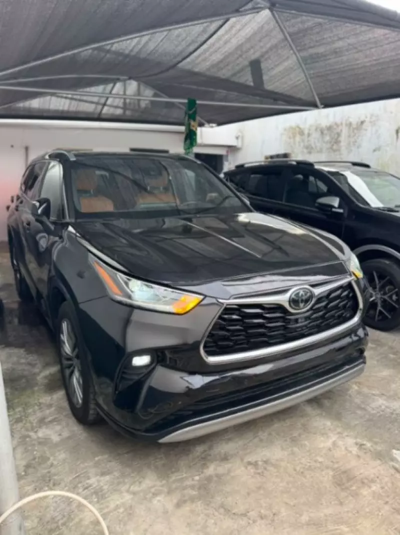 TOYOTA Highlander - 2020