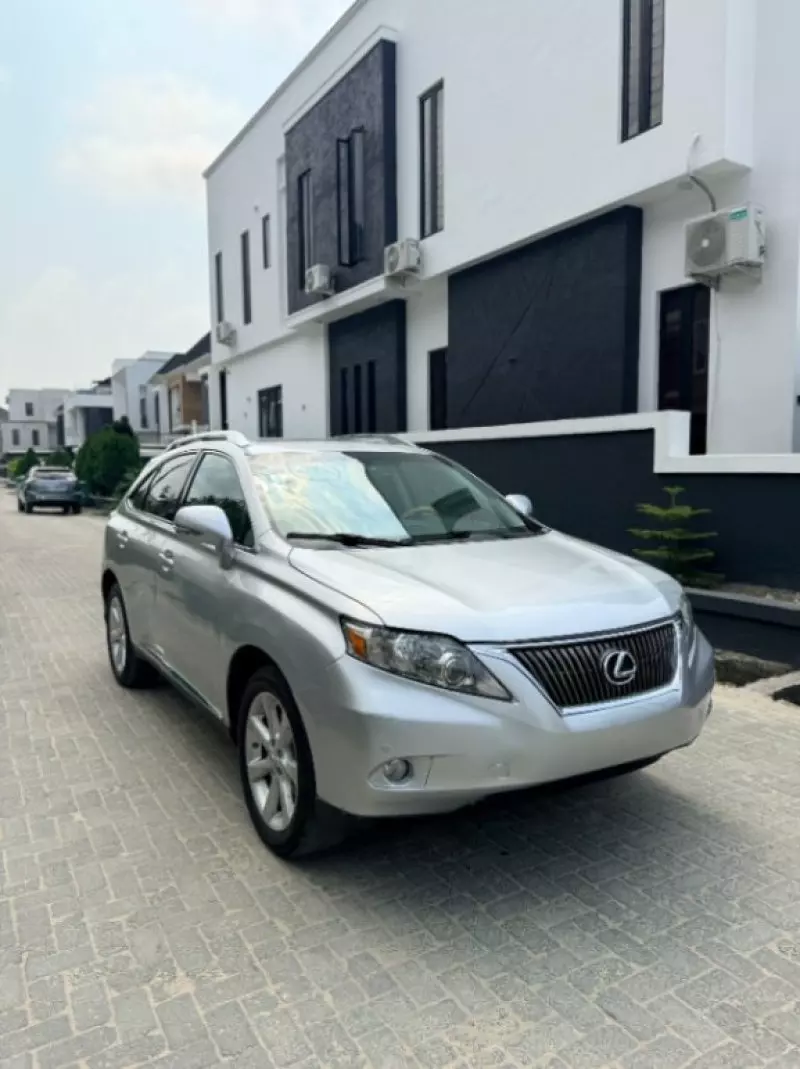 Lexus RX   - 2010