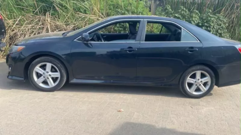 TOYOTA Camry - 2013