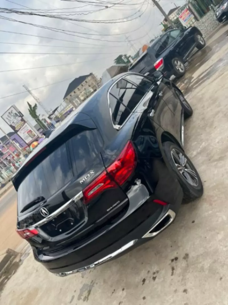 Acura MDX   - 2018