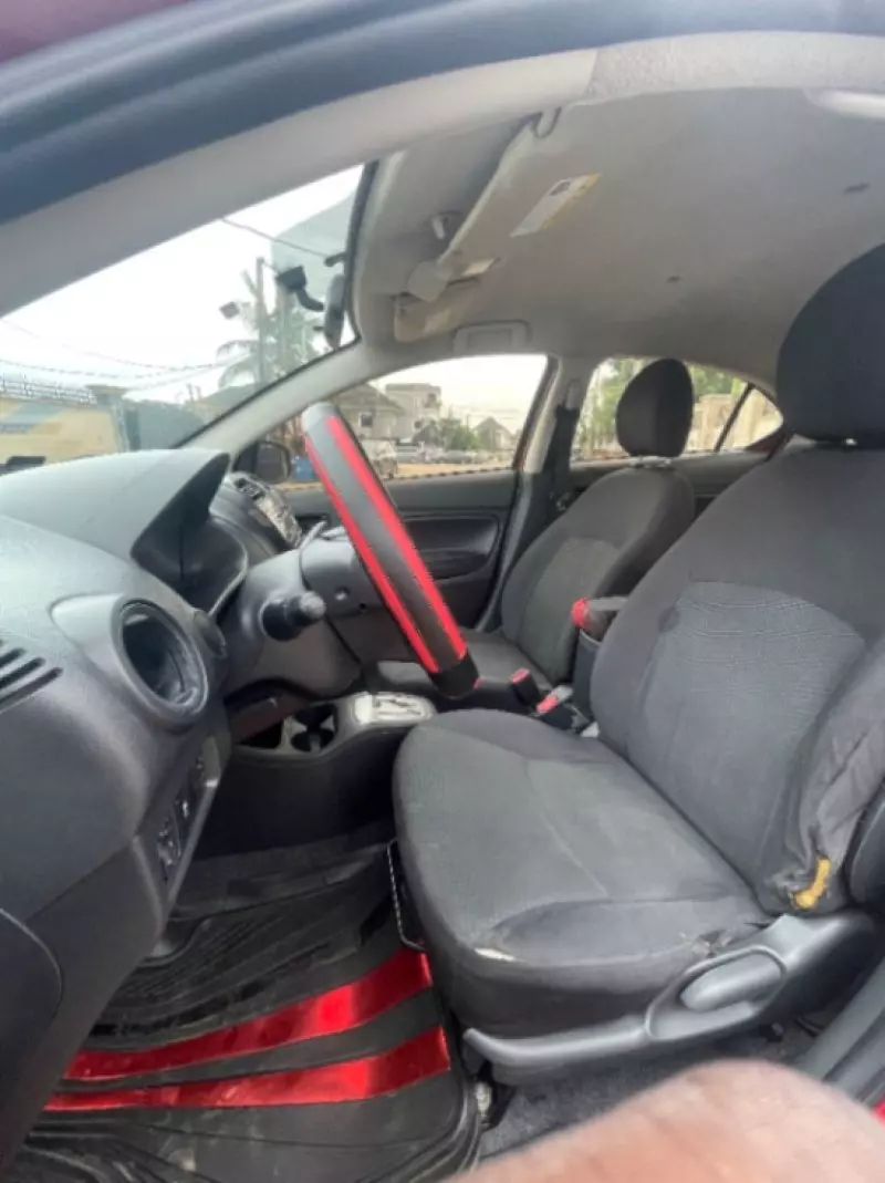 Mitsubishi Mirage G4   - 2017