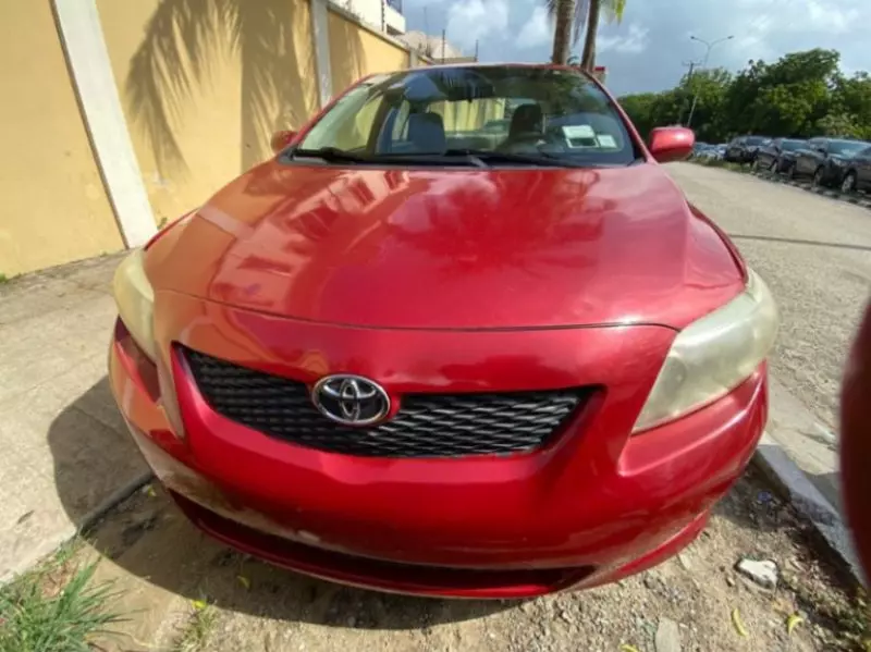 TOYOTA Corolla   - 2010