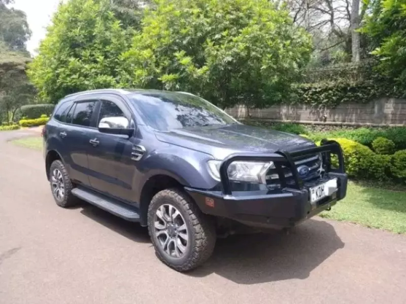 Ford Everest   - 2021