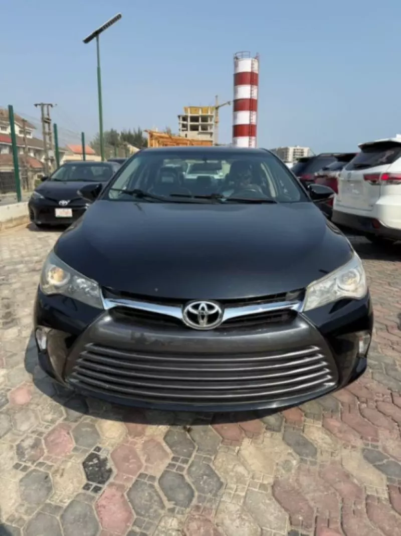 Toyota Camry   - 2015