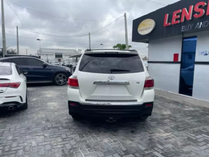 TOYOTA Highlander - 2013