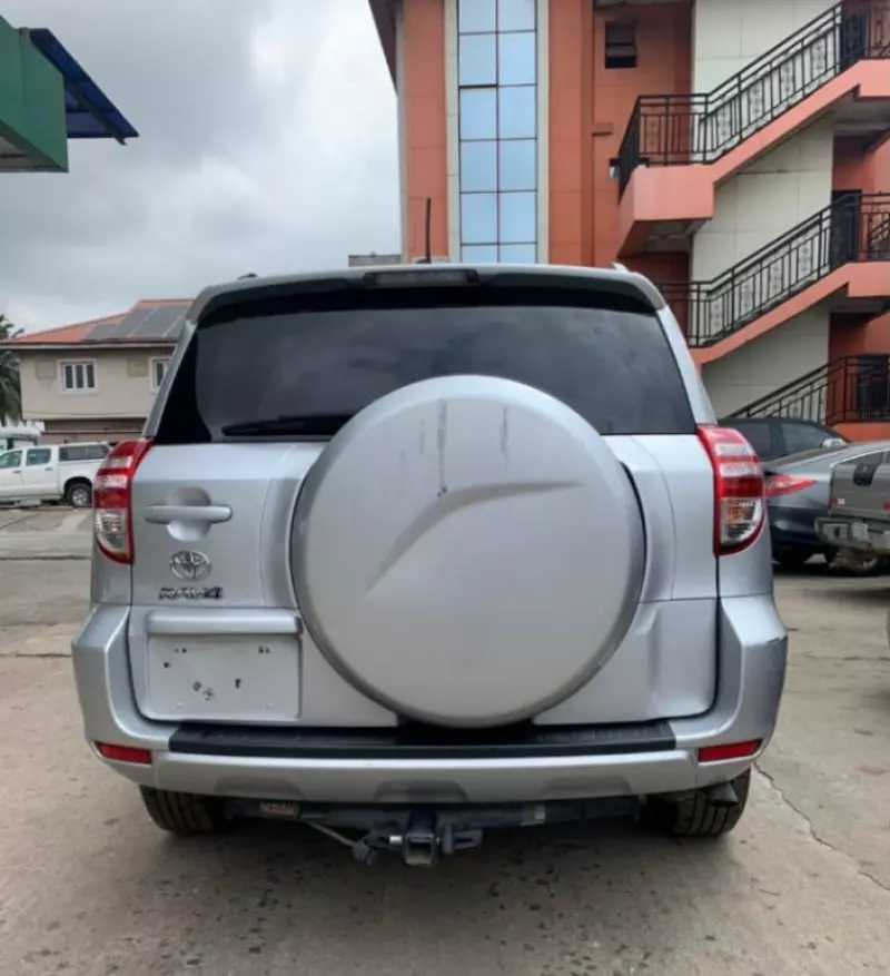 TOYOTA RAV4   - 2012