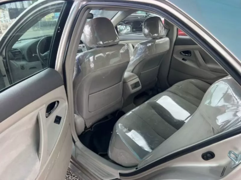 Toyota Camry   - 2009