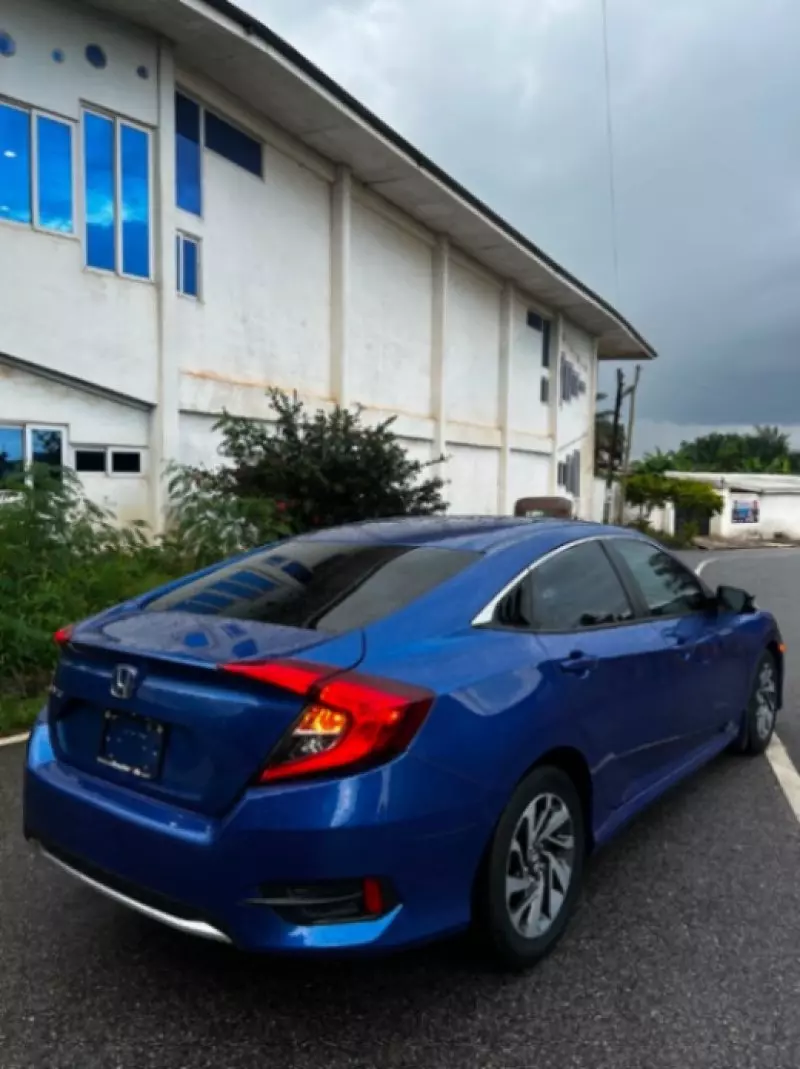 Honda Civic   - 2020