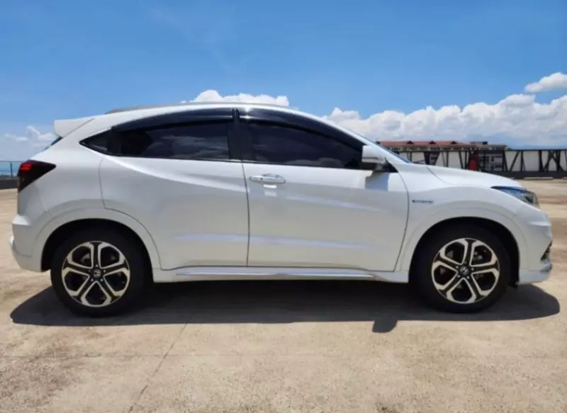 Honda Vezel    - 2018