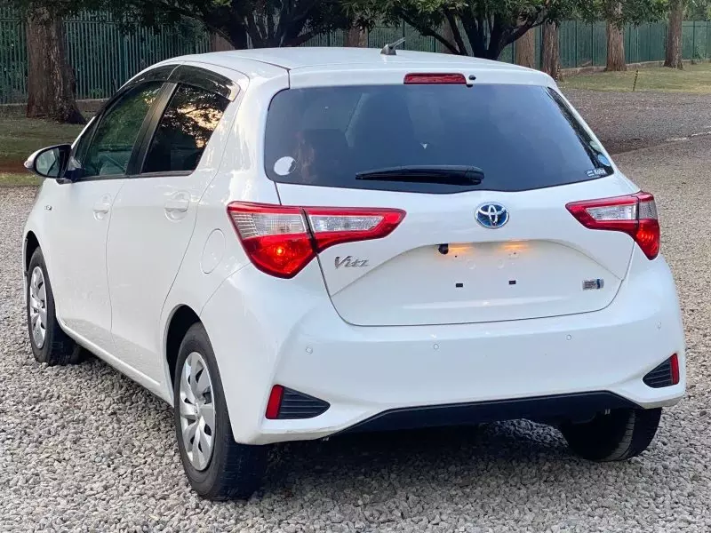 TOYOTA Vitz   - 2019