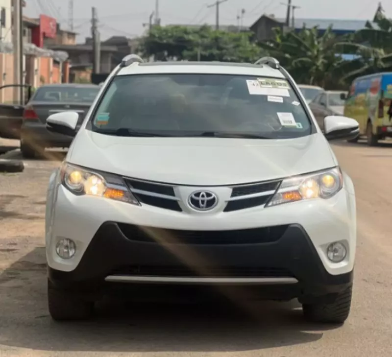 Toyota RAV4   - 2014