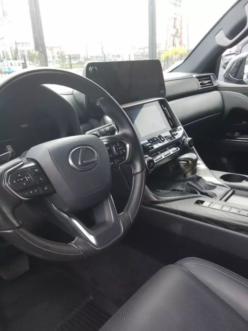 Lexus LX 600 - 2023