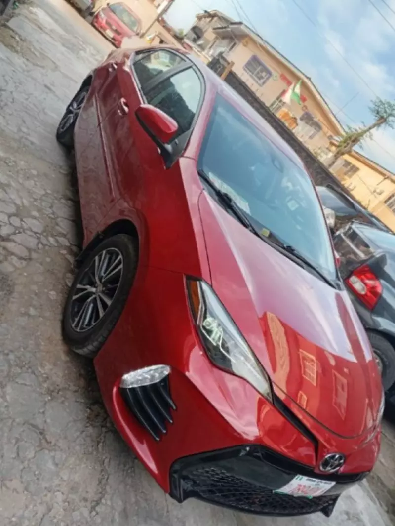 TOYOTA Corolla - 2017