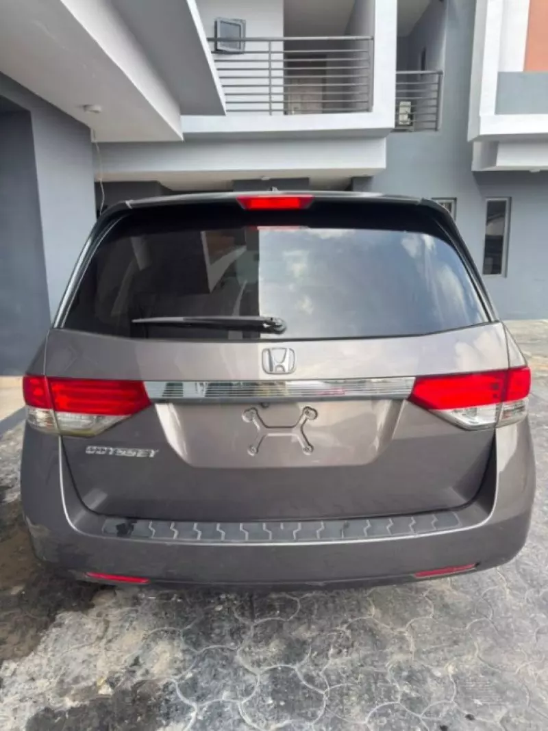 Honda Odyssey   - 2015