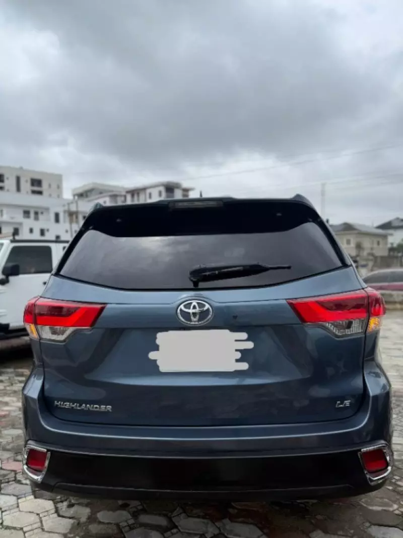 TOYOTA Highlander   - 2015
