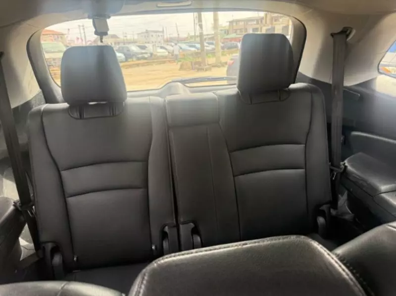 Honda Pilot   - 2017