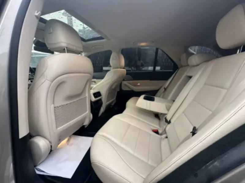 Mercedes-Benz GLE-Class   - 2022