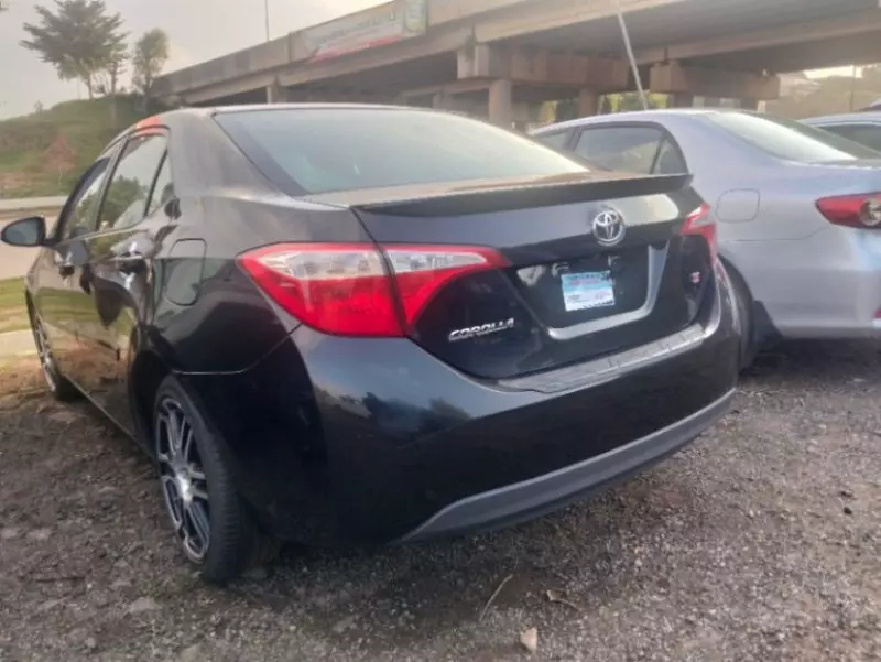 TOYOTA Corolla - 2016