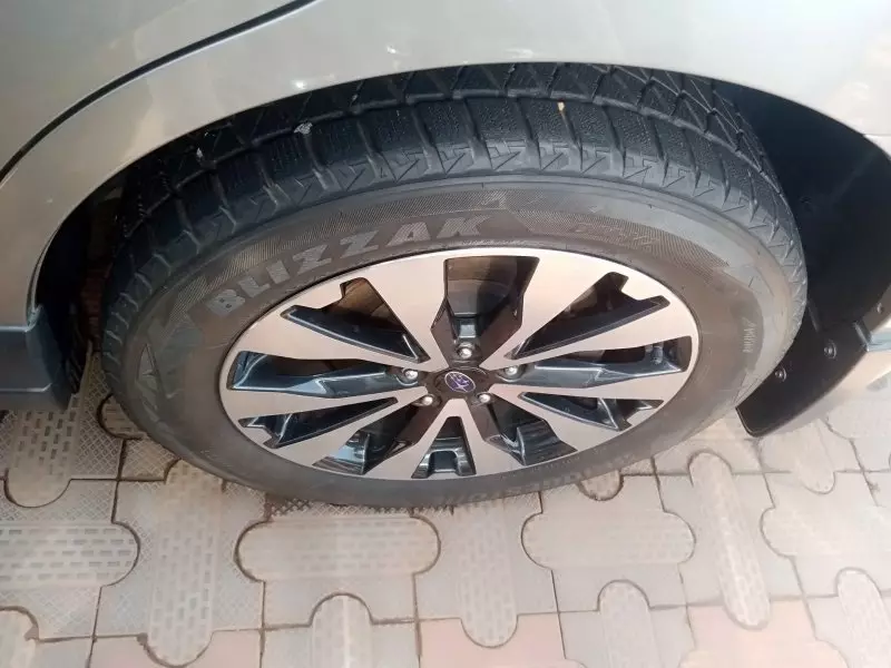 Subaru Outback   - 2017