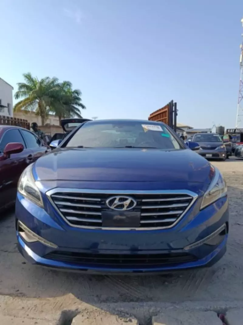 Hyundai Sonata   - 2015