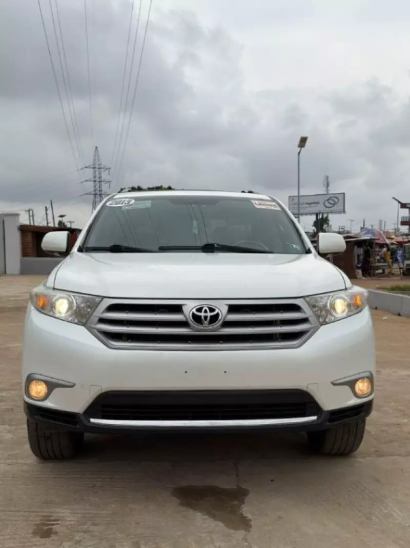 TOYOTA Highlander   - 2013