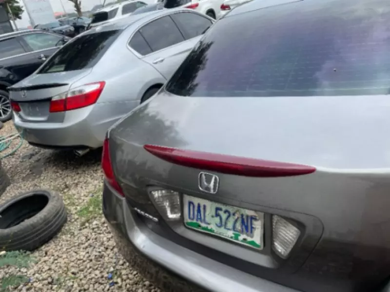 Honda Accord   - 2006