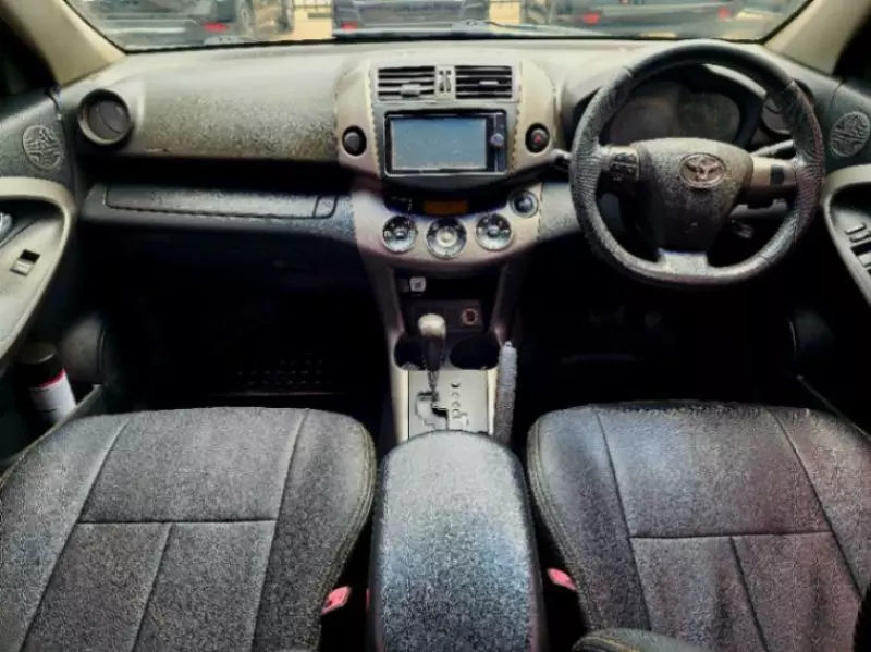Toyota Vanguard    - 2012
