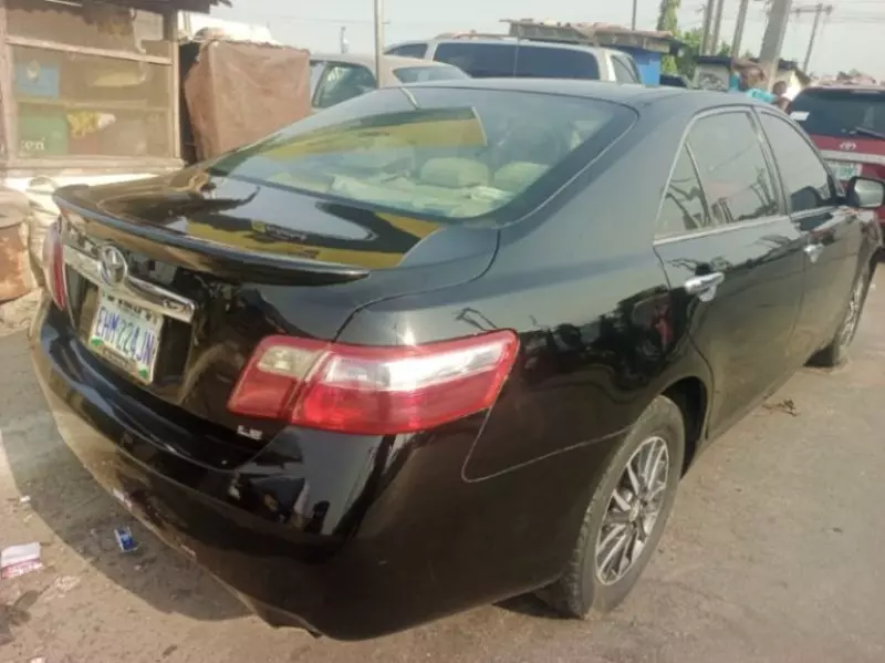 Toyota Camry   - 2007
