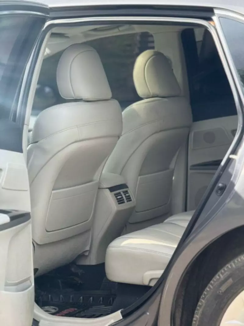 Toyota Venza   - 2013