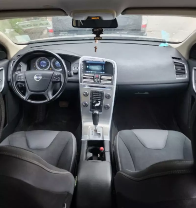 Volvo XC60   - 2011