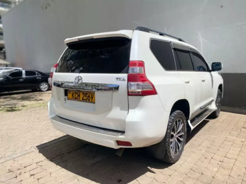 Toyota Prado   - 2011