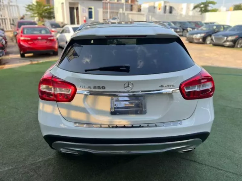 Mercedes-Benz GLA 250   - 2017