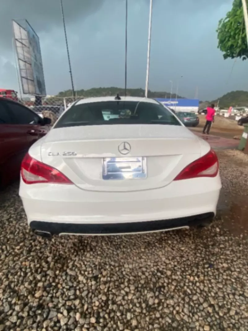 Mercedes-Benz CLA-Class   - 2015