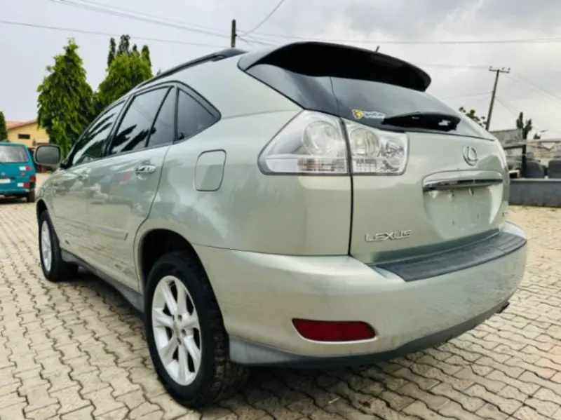 Lexus RX   - 2009