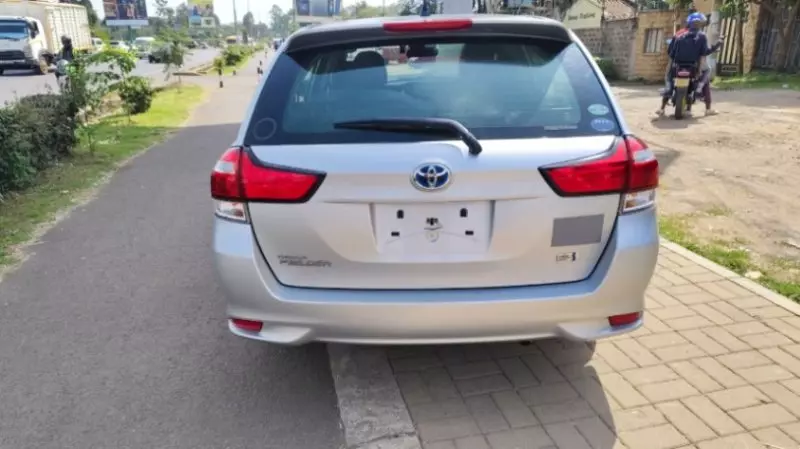 Toyota Fielder hybrid    - 2019