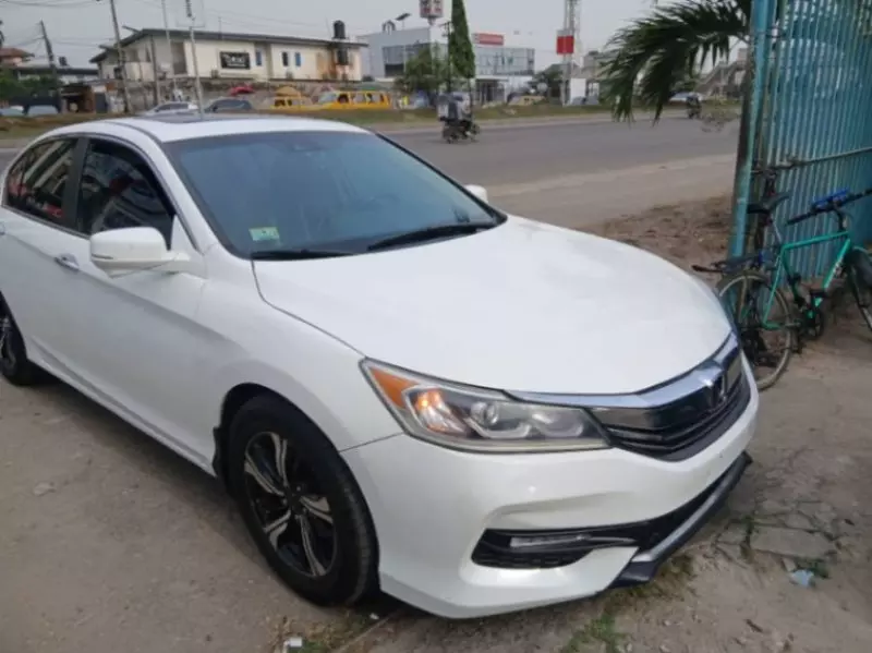 Honda Accord   - 2014