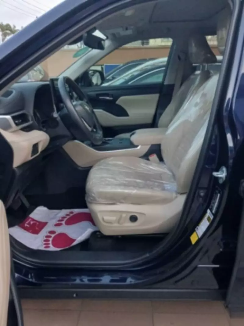 TOYOTA Highlander   - 2023