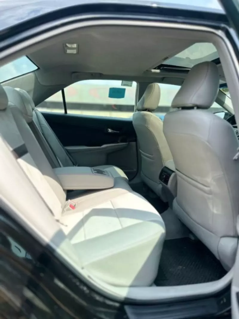 Toyota Camry   - 2013