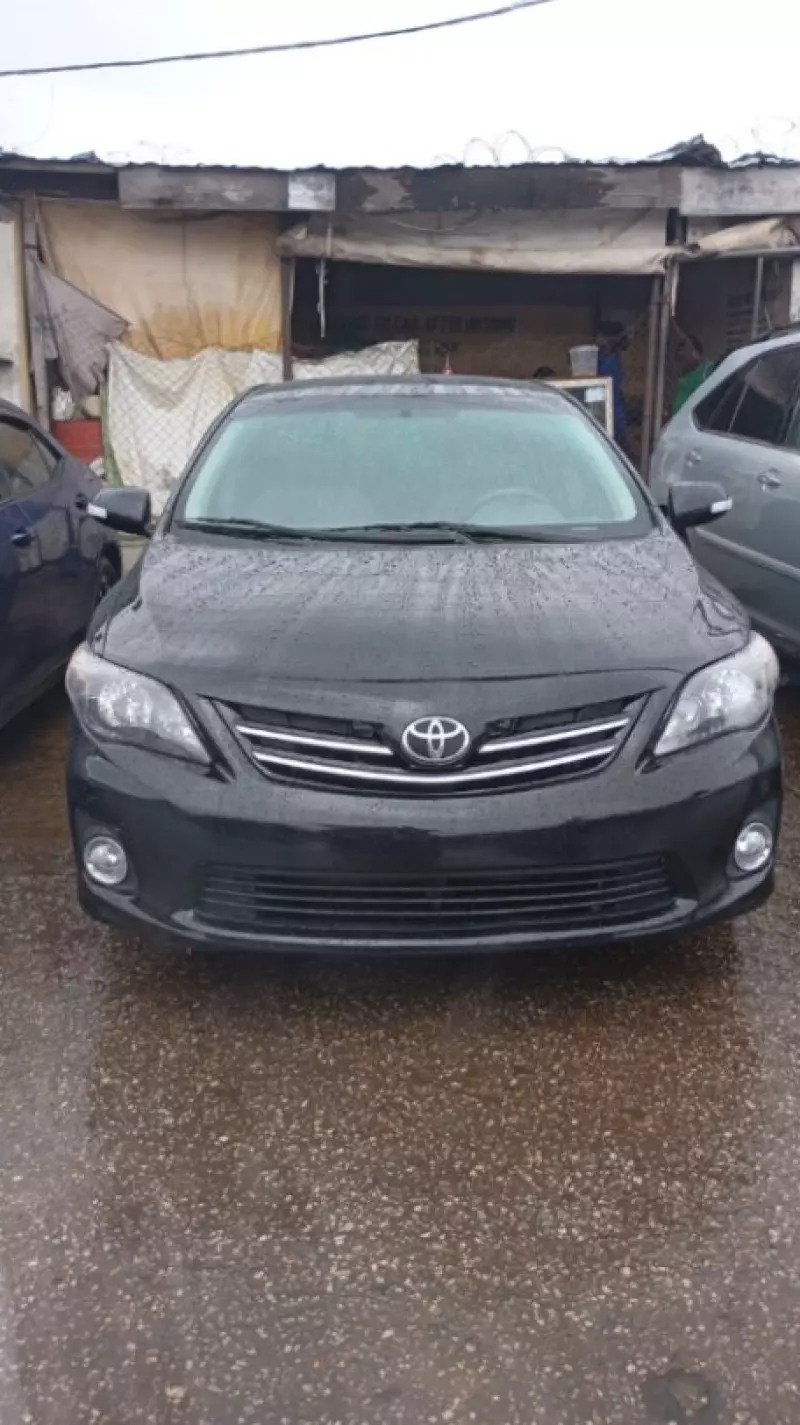 TOYOTA Corolla   - 2010